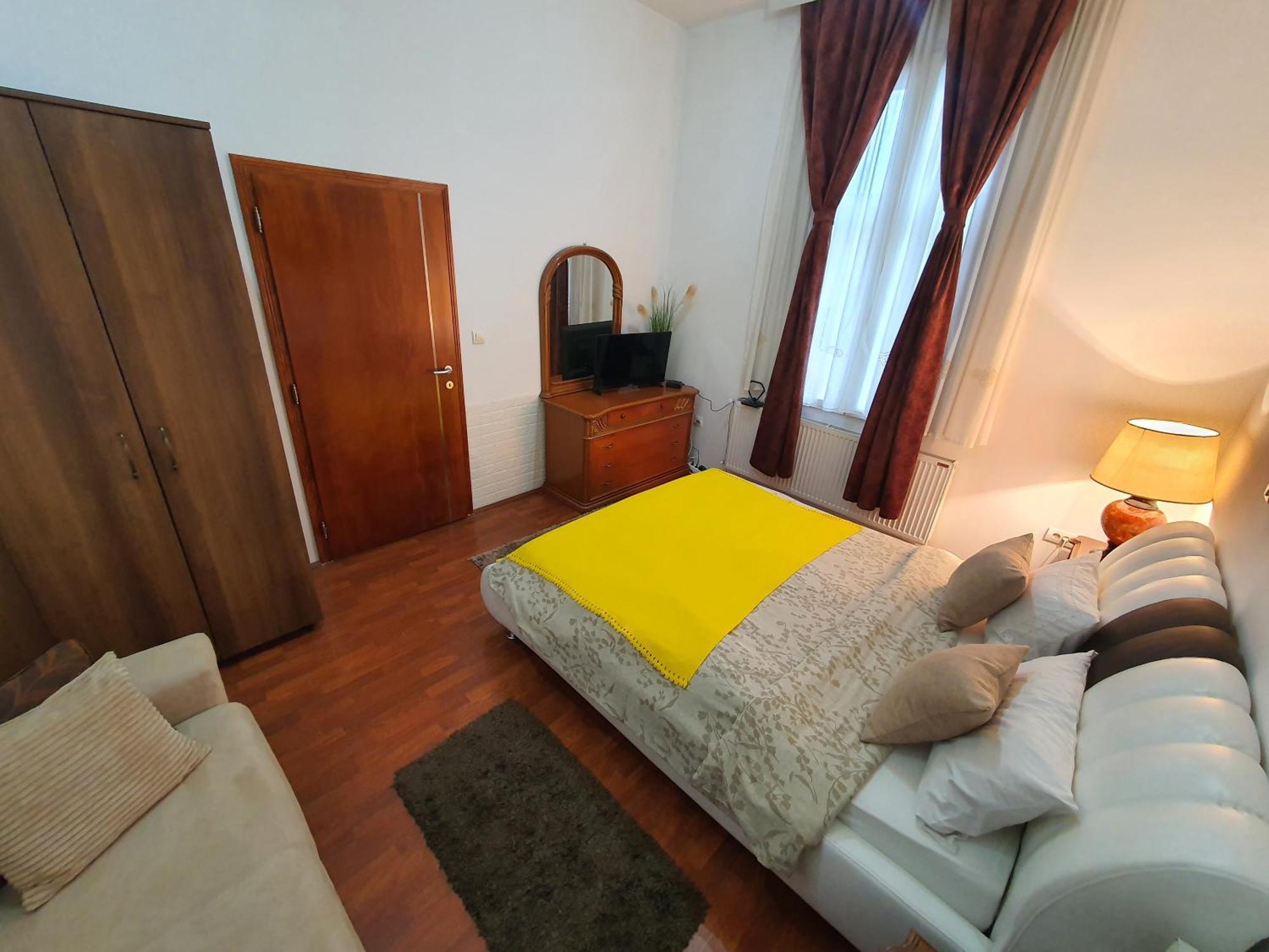 Prenociste Nikolas Grand Smederevo Bilik gambar